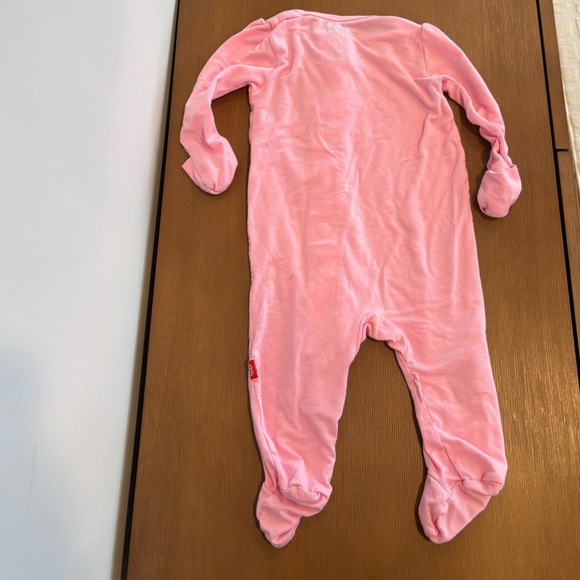 Magnetic Me Ruffle Onesie - Picture 2 of 3